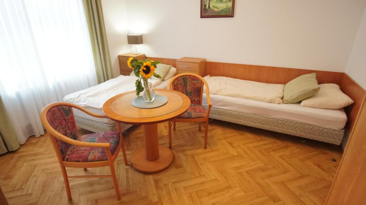 Vila Nejdek - Erzgebirge Aparthotel Luaran gambar