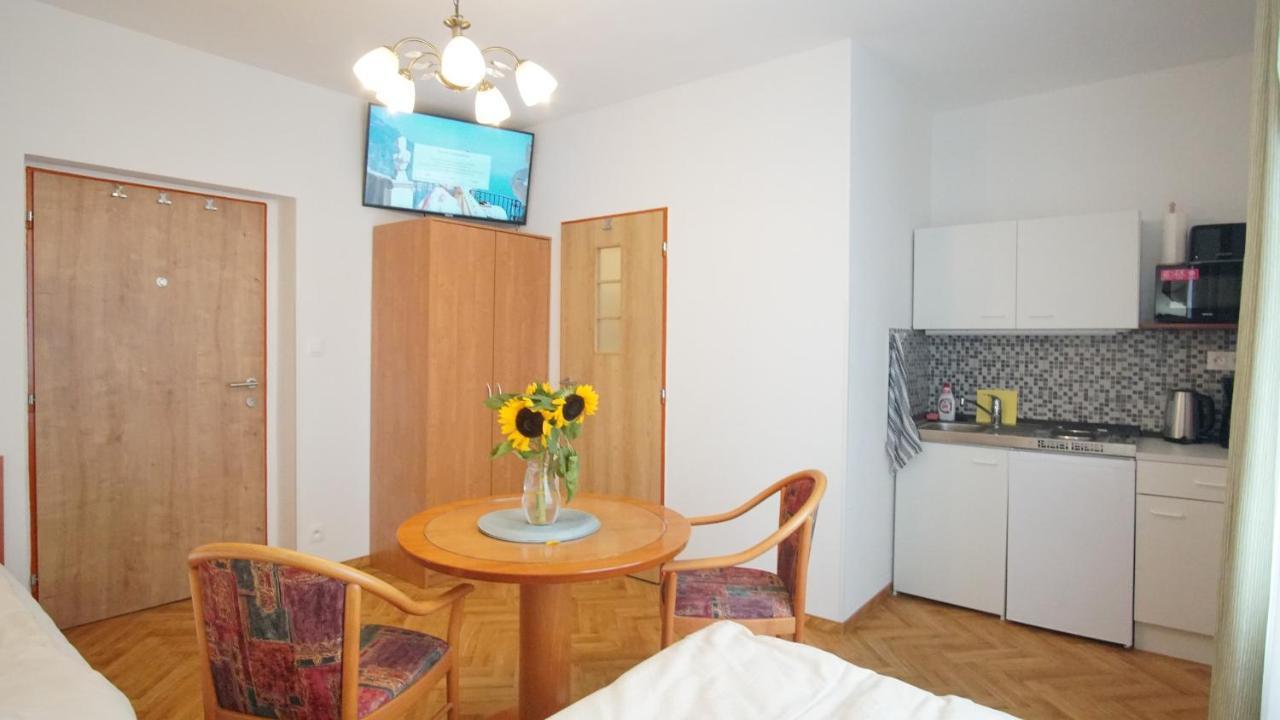 Vila Nejdek - Erzgebirge Aparthotel Luaran gambar